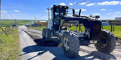 Silivri Belediyesi yol bakım çalışmalarını sürdürüyor