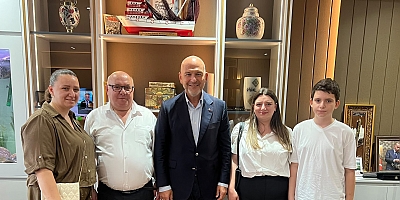 Süleyman Soylu İstanbul’daki Ofisinde Vatandaşları Dinliyor: “Kapımız Her Vatandaşımıza ve STK’lara Açık”