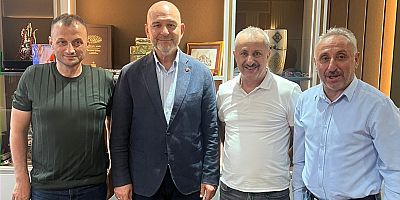 Süleyman Soylu, İstanbul Ofisinde Şehit Ailesi ve Sivil Toplum Temsilcilerini Ağırladı