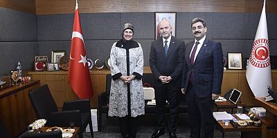 Süleyman Soylu, Kızılay Genel Başkanı Fatma Meriç Yılmaz ve Hakan Aksu ile Bir Araya Geldi