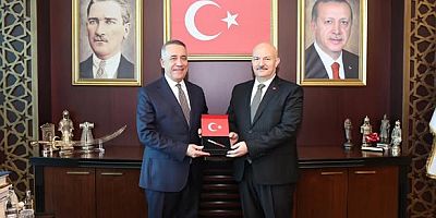 Sultangazi Belediye Başkanı Abdurrahman Dursun, Adıyaman Valisi Abdullah Küçük’ü Ağırladı