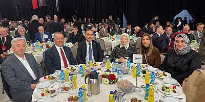 Sultangazi Belediye Başkanı Abdurrahman Dursun, Cumhurbaşkanı Erdoğan ile AK Parti İstanbul İftarında Buluştu