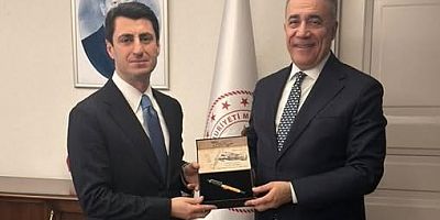 Sultangazi Belediye Başkanı Abdurrahman Dursun’dan Eğitim İçin Bakanlık Ziyareti