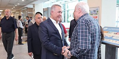 Sultangazi Belediye Başkanı Abdurrahman Dursun Komşularıyla Buluştu