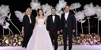 Sultangazi Belediye Başkanı Abdurrahman Dursun, Ömer ve Buse Çiftinin Mutluluğuna Ortak Oldu