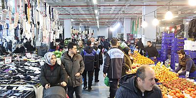 Sultangazi Belediyesi’nden Çarşamba Pazarı’nda Zabıta Denetimi