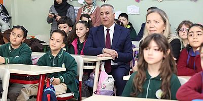 SULTANGAZİ BELEDİYESİ’NDEN MUHTEŞEM ÇALIŞMA; ÇÖP DEYİP GEÇME, HAREKETE GEÇ