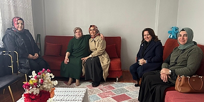 Sultangazi’de Ramazan Coşkusu: Tuğba Dursun 7’den 70’e Komşularla Buluşuyor