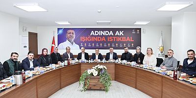 “Sultangazi’de Ramazan İftarı: Başkan Dursun İlçe Yönetimiyle Buluştu”