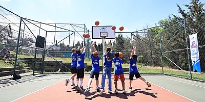 Sultangazi’de Yaz Spor Okulları Tam Gaz