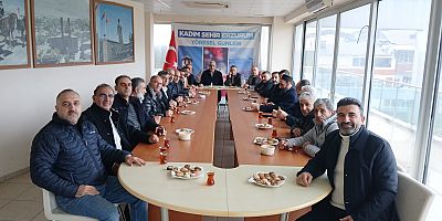 Sultangazi Erzurumlular Derneği’nde Bayramlaşma Programı Yoğun İlgi Gördü