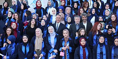 Sultangazili Gençlerin Mezuniyet Heyecanı
