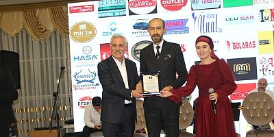 Suphi Asiltürk, Haşim ve Gülistan Tokdemir 4. albüm lansman gecesine katıldı.