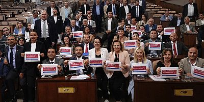 TÜRKAN SAYLAN’IN ADI YAŞADIĞI SOKAĞA VERİLDİ