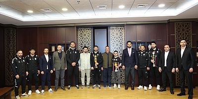Türkiye Güreş Federasyonu Başkanı Taha Akgül’den Başkan Dursun’a Ziyaret