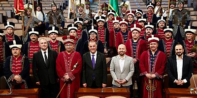 TÜRKİYE – ROMANYA MAÇINDA TRİBÜNLERİ COŞTURAN MEHTERAN TAKIMI SARAÇHANE’DE! 
