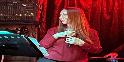 Türkülerin Sultanı Saniye Yılmaz: Sahnelerin Parlayan Yıldızı