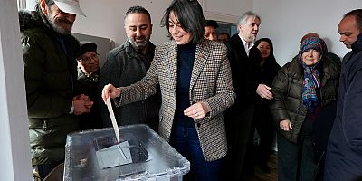 ÜSKÜDAR BELEDİYE BAŞKANI DEDETAŞ, CHP’NİN CUMHURBAŞKANLIĞI ÖN SEÇİMİNDE OYUNU KULLANDI