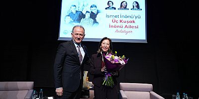 ÜSKÜDAR’DA ‘’İSMET İNÖNÜ’YÜ ÜÇ KUŞAK İNÖNÜ AİLESİ ANLATIYOR’’ PANELİ GERÇEKLEŞTİ