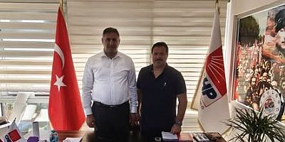 Yusuf Özpolat’tan CHP Sultangazi İlçe Başkanı Ali Acar’a Hayırlı Olsun Ziyareti