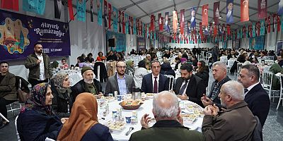 YÜZLERCE KİŞİ İLK İFTARINI HASKÖY SAHİLDE HEP BİRLİKTE YAPTI