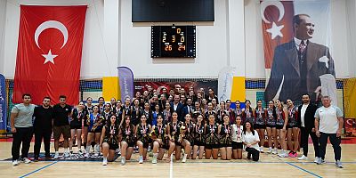 ZAFER KUPASI YILDIZ KIZLAR VOLEYBOL TURNUVASI SONA ERDİ