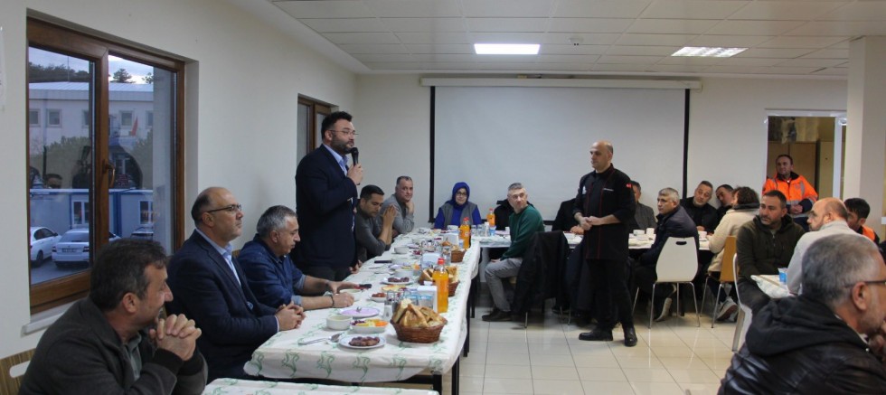 Uğur Dağ ve Burak Alp, İBB Yol Bakım İftarında Çalışanlarla Buluştu