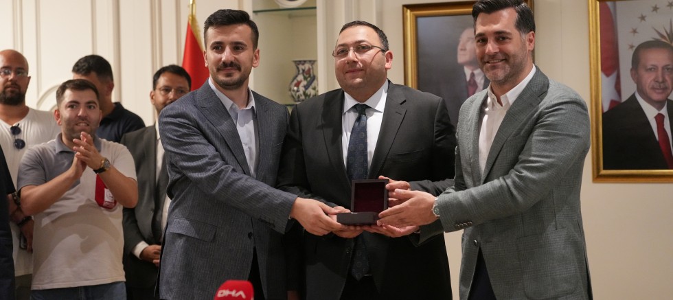 Üsküdar Belediye Başkan Vekili Dündar Ziya Gültekin Belediye Personeliyle Buluştu