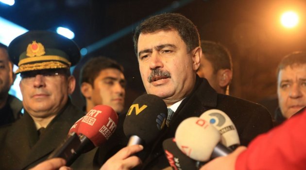 Vali Vasip Şahin: En az 35 vatandaşımız hayatını kaybetti