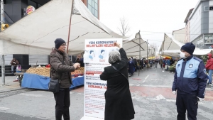Sultangazi Belediyesinden Evden çıkmayan yaşlılara sıcak yemek yardımı